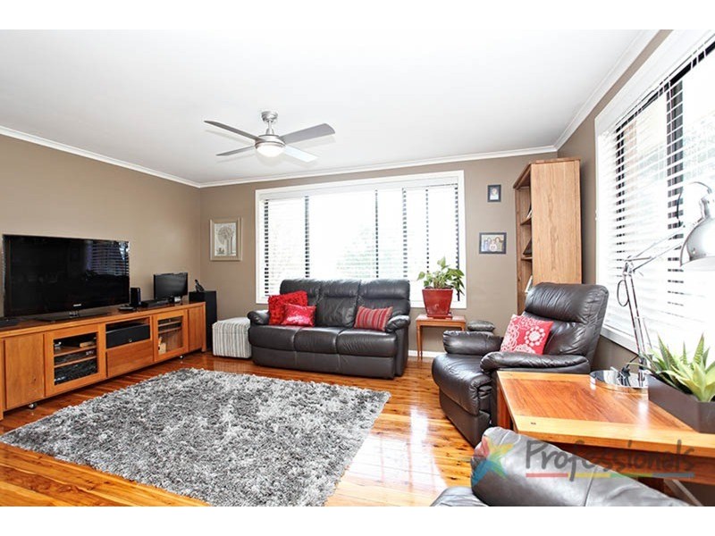 4 Mowla Avenue, Jamisontown NSW 2750