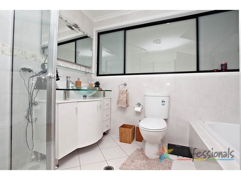 4 Mowla Avenue, Jamisontown NSW 2750