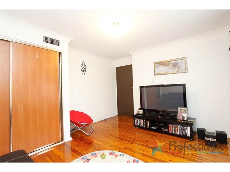 4 Allsopp Drive, Cambridge Gardens NSW 2747