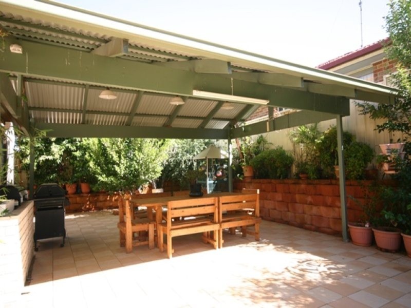 1 Marcus Clarke Crescent, Glenmore Park NSW 2745