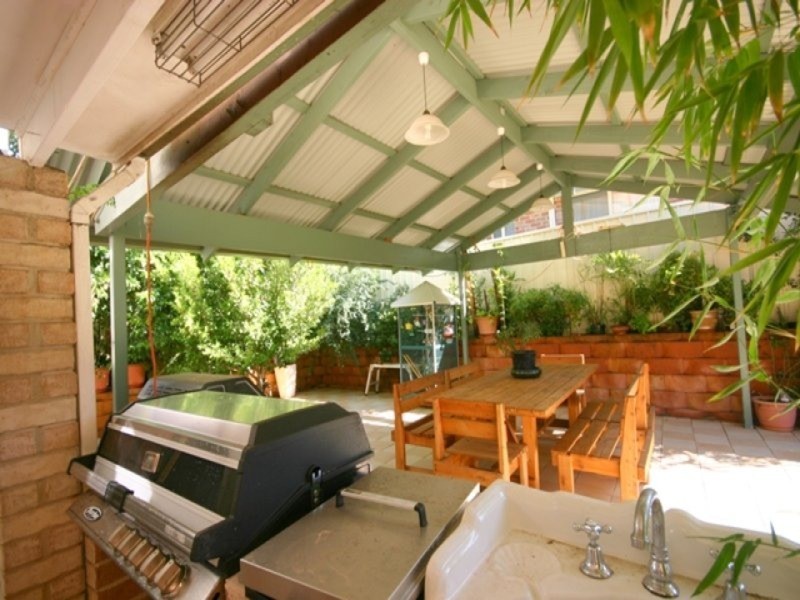 1 Marcus Clarke Crescent, Glenmore Park NSW 2745