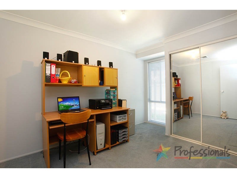 4 Kobina Avenue, Glenmore Park NSW 2745