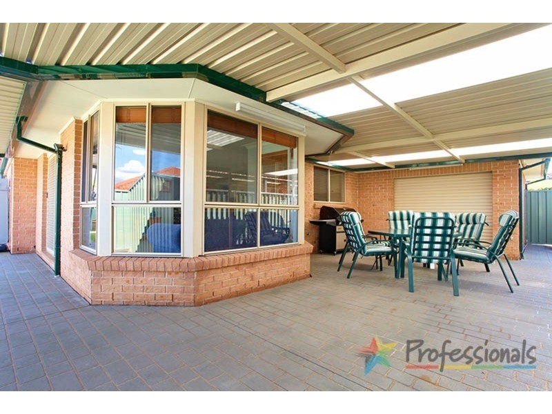 4 Kobina Avenue, Glenmore Park NSW 2745