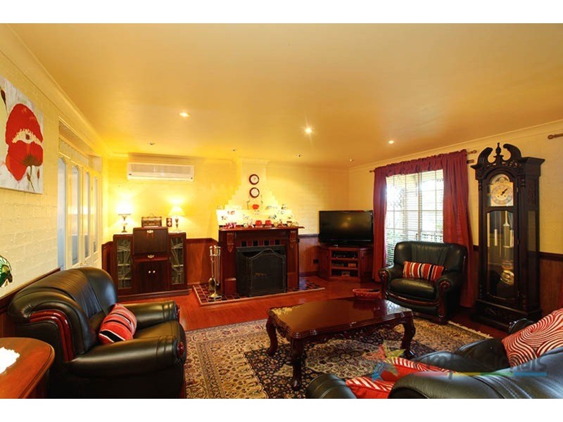 73 Greendale Road, Wallacia NSW 2745