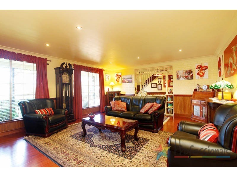 73 Greendale Road, Wallacia NSW 2745