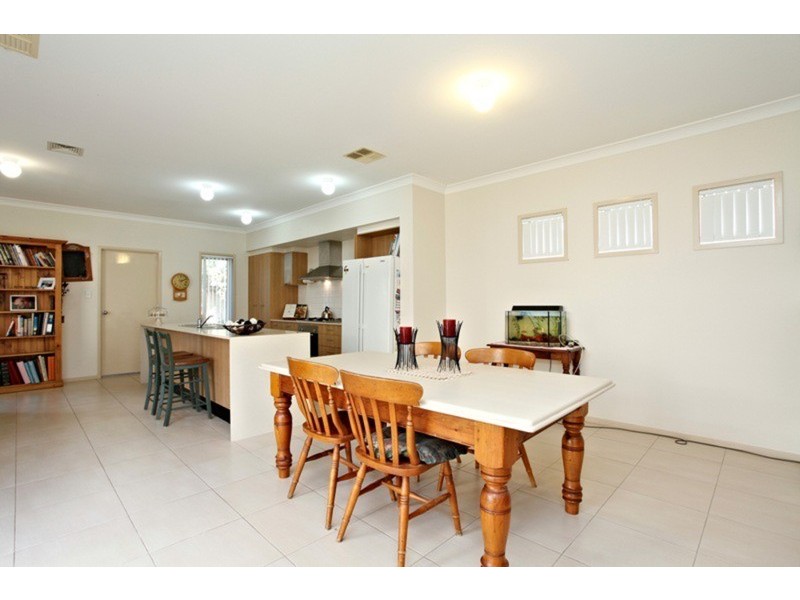 4 Waterside Boulevard, Cranebrook NSW 2749