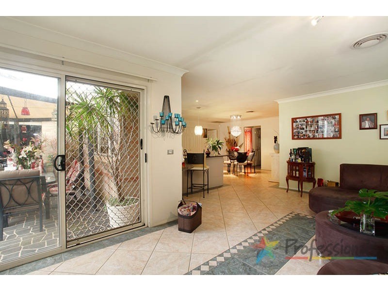 3 Kobina Avenue, Glenmore Park NSW 2745