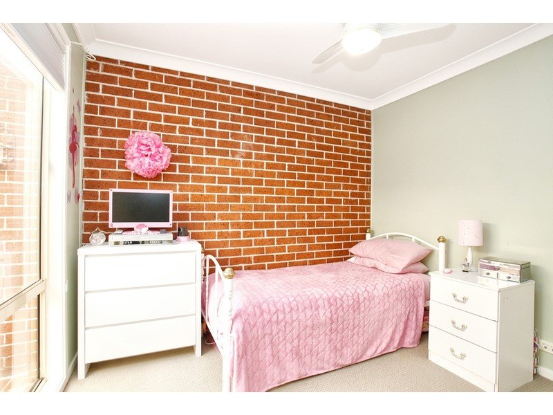 1/13A Wren  Place, Claremont Meadows NSW 2747