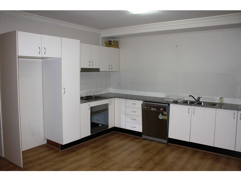 2/43-45 Preston Street, Jamisontown NSW 2750