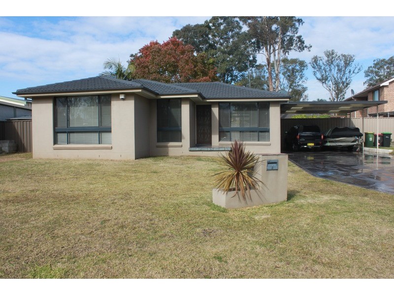 4 Billabong Glen, Werrington Downs NSW 2747