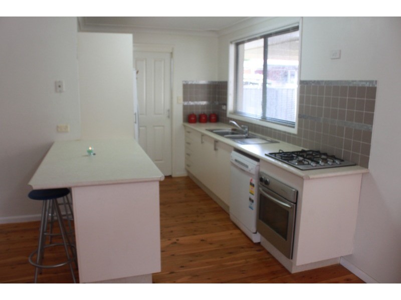 4 Billabong Glen, Werrington Downs NSW 2747