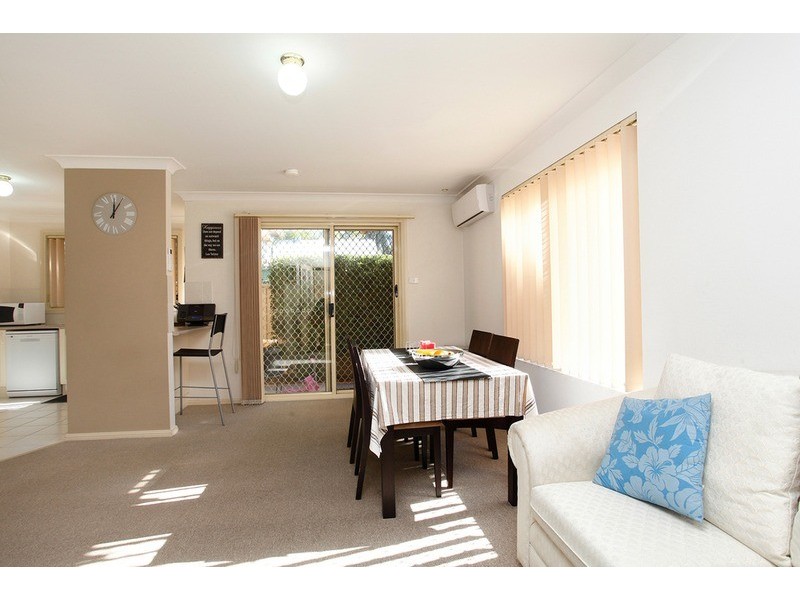 4/9 Blaxland  Avenue, Penrith NSW 2750