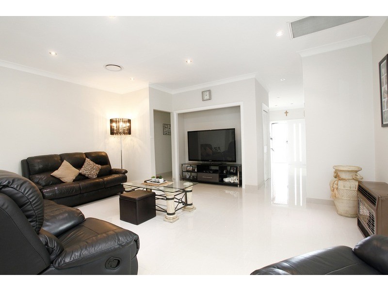 33 Bunker  Street, Minchinbury NSW 2770