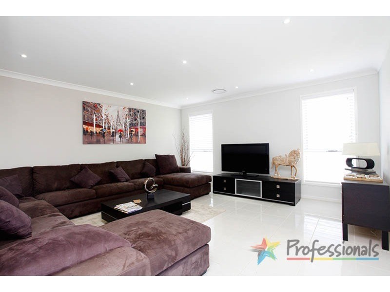 12 Wedgebill Place, Cranebrook NSW 2749