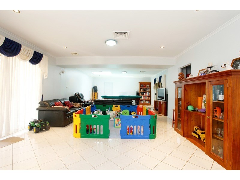 1 Marcus Clarke Crescent, Glenmore Park NSW 2745