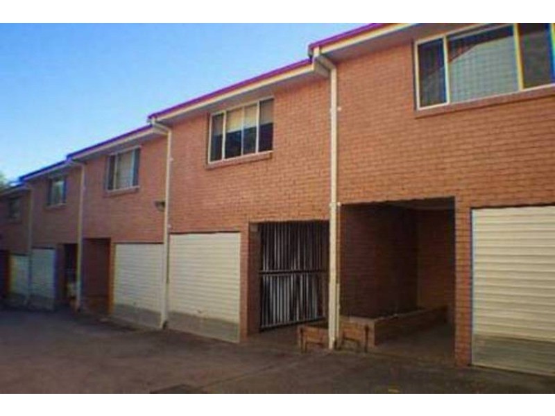 8/2 Warramunga Street, St Marys NSW 2760