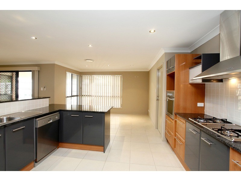 3 Kindlebark Close, Claremont Meadows NSW 2747