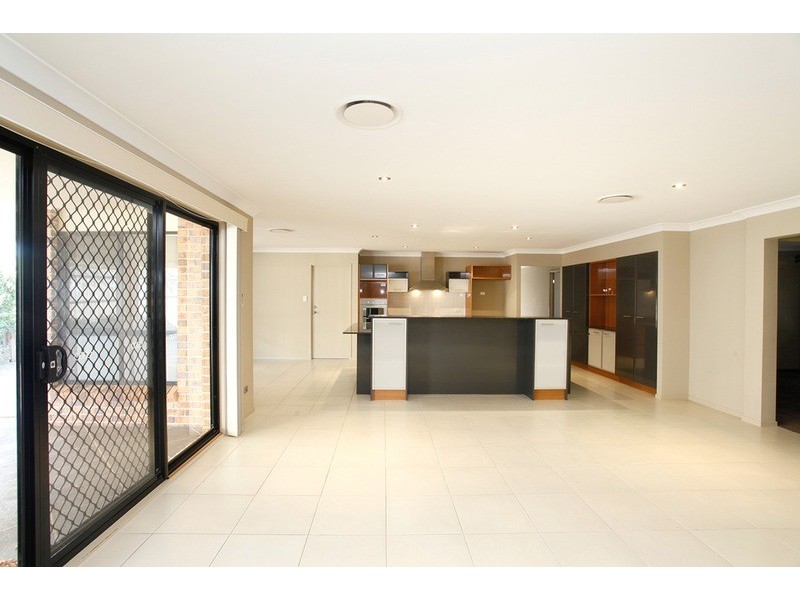 3 Kindlebark Close, Claremont Meadows NSW 2747