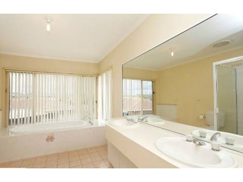 5 Ormonde Close, Glenmore Park NSW 2745