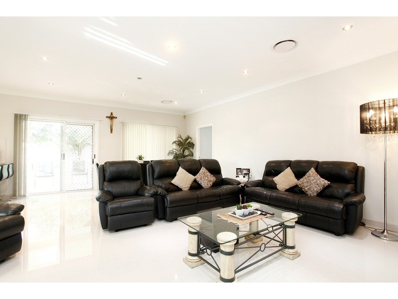 33 Bunker  Street, Minchinbury NSW 2770