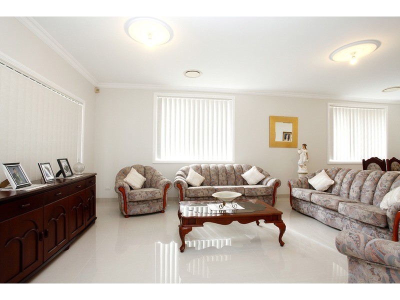 33 Bunker  Street, Minchinbury NSW 2770