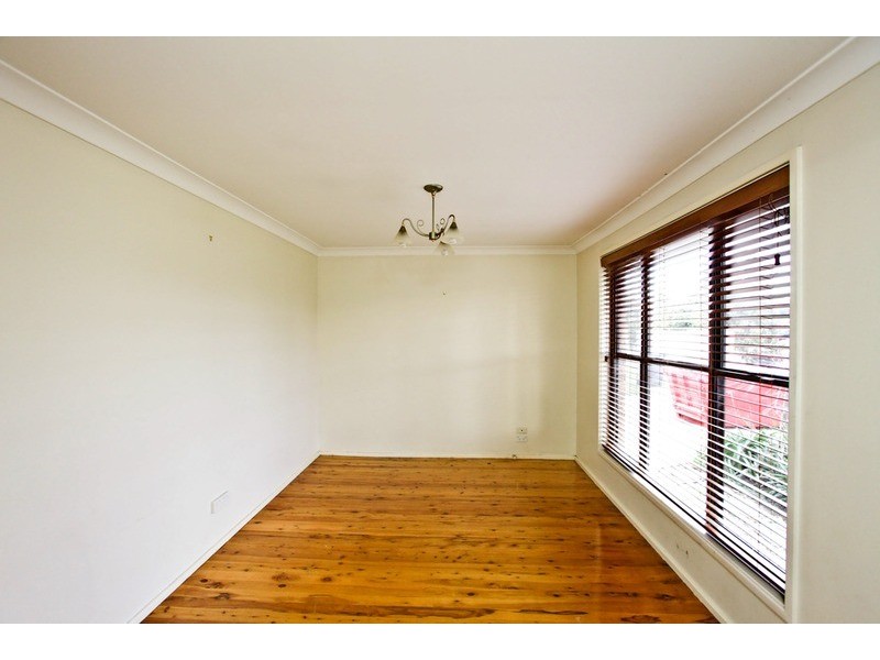 15 Cameo  Crescent, St Clair NSW 2759