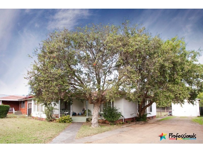 28 Lethbridge Street, Penrith NSW 2750