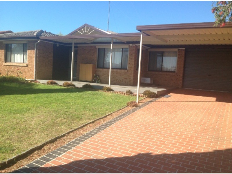 5 Melalueca Place, Kingswood NSW 2340