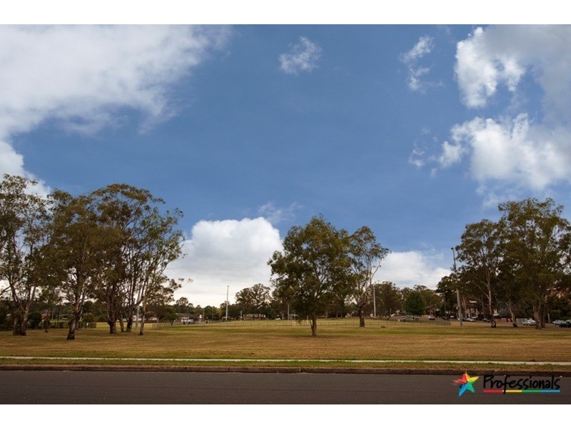 16/17 Santley Crescent, Kingswood NSW 2747