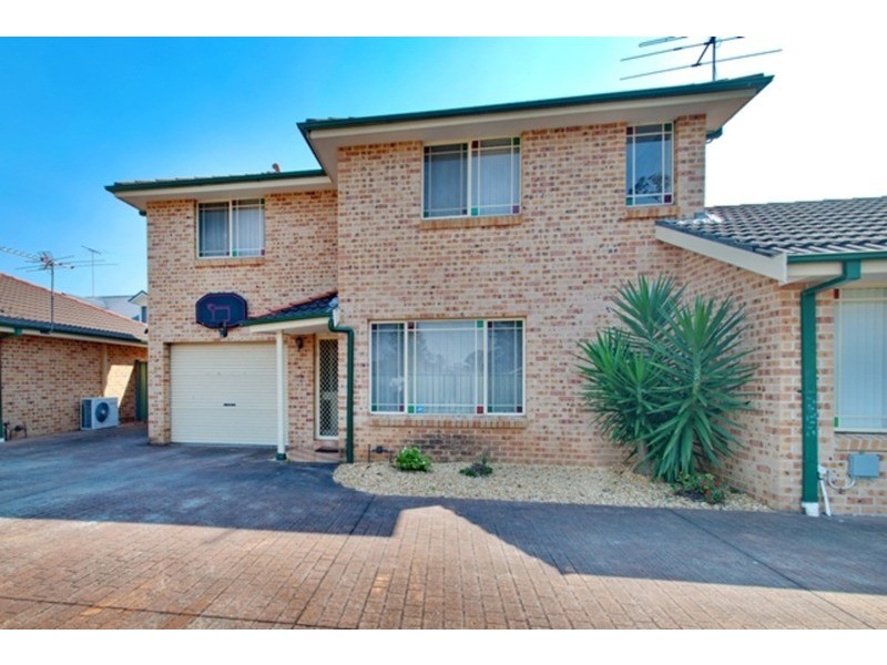 4/63 Jamison Road, Kingswood NSW 2747