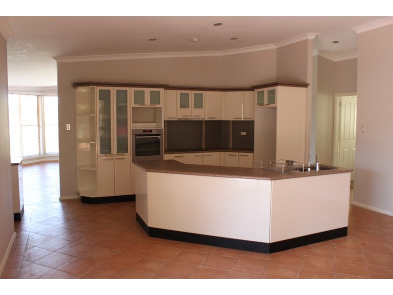 35 Geranium Close, Glenmore Park NSW 2745