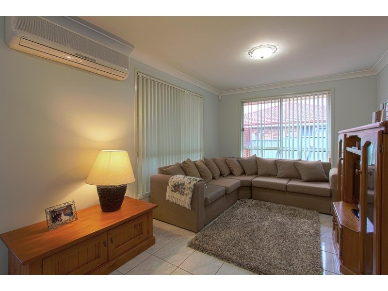 12 Kobina Avenue, Glenmore Park NSW 2745