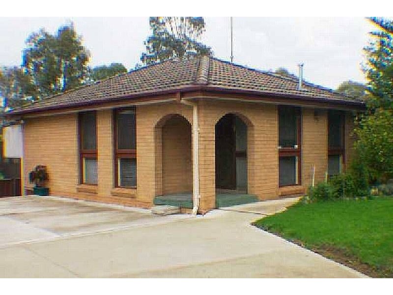 4 Koala Glen, Cranebrook NSW 2749
