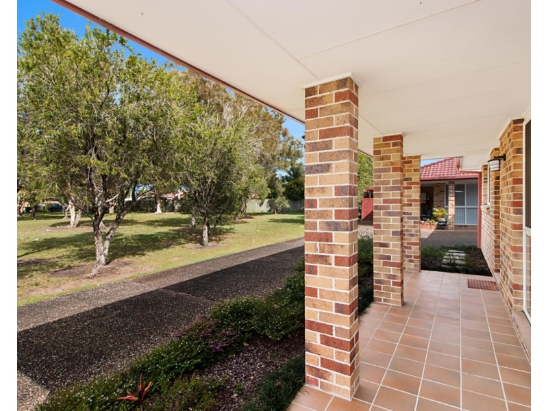 1/18 Edward Avenue, Pottsville NSW 2489