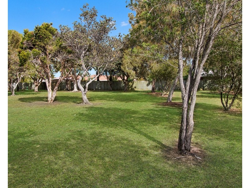 1/18 Edward Avenue, Pottsville NSW 2489