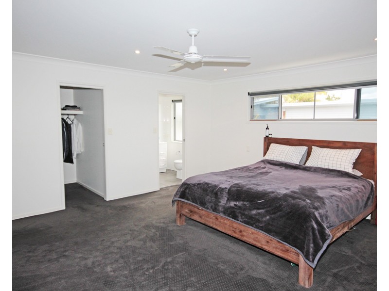 4 Mylestrom Circle, Pottsville NSW 2489