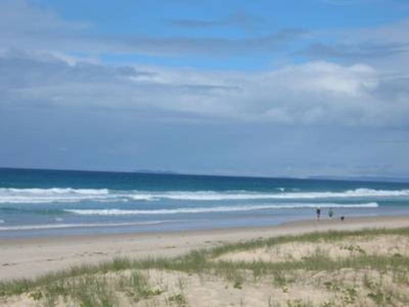 3 Surfside Crescent, Pottsville NSW 2489