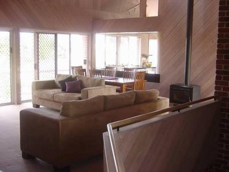 3 Surfside Crescent, Pottsville NSW 2489