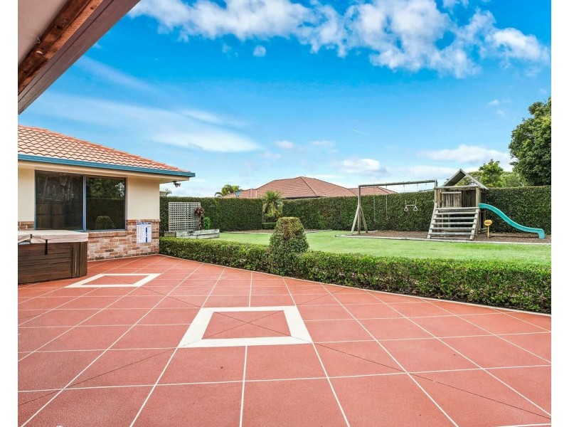 3 Border Crescent, Pottsville NSW 2489