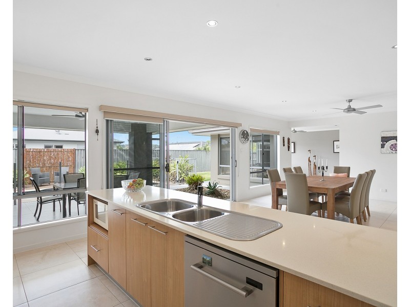 104 Botanical Circuit, Banora Point NSW 2486