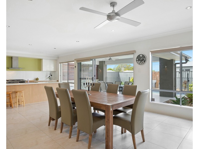 104 Botanical Circuit, Banora Point NSW 2486
