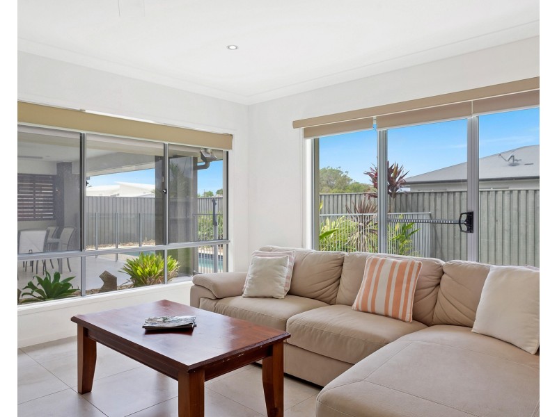 104 Botanical Circuit, Banora Point NSW 2486