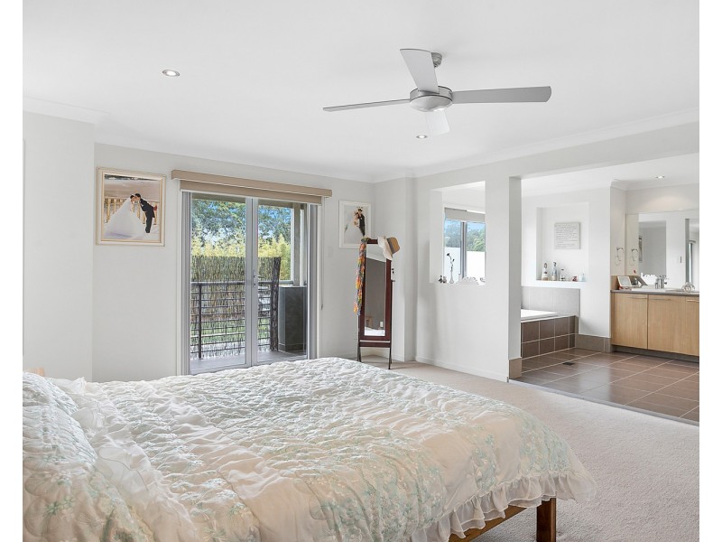 104 Botanical Circuit, Banora Point NSW 2486