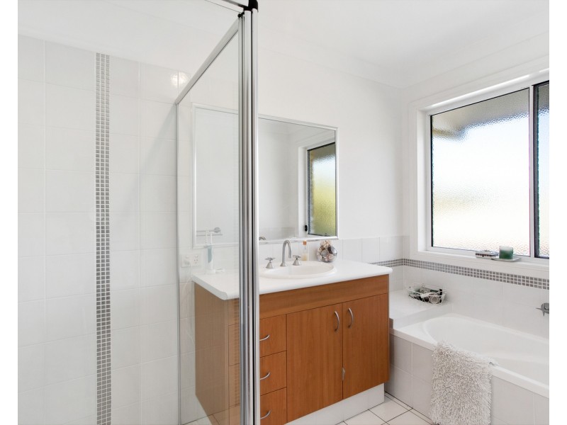 23 Tweed Coast Road, Pottsville NSW 2489