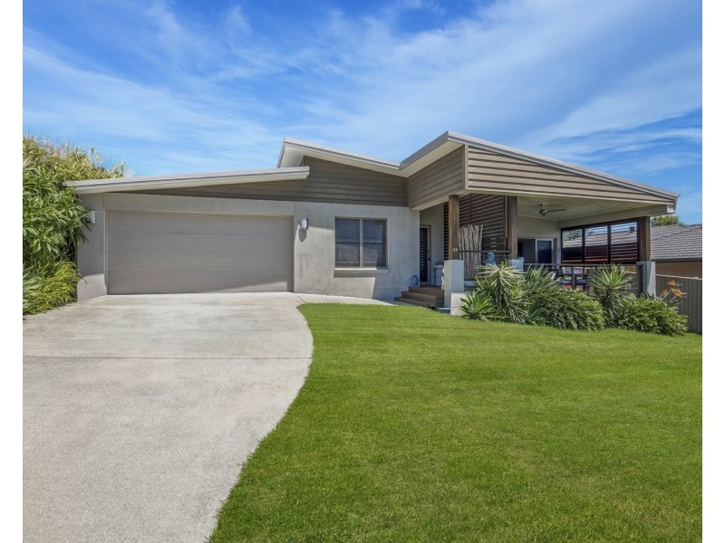 55 Newcastle Drive, Pottsville NSW 2489