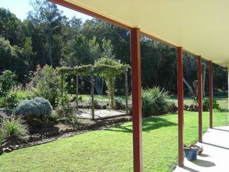 8 Silveraspen Grove, Pottsville NSW 2489