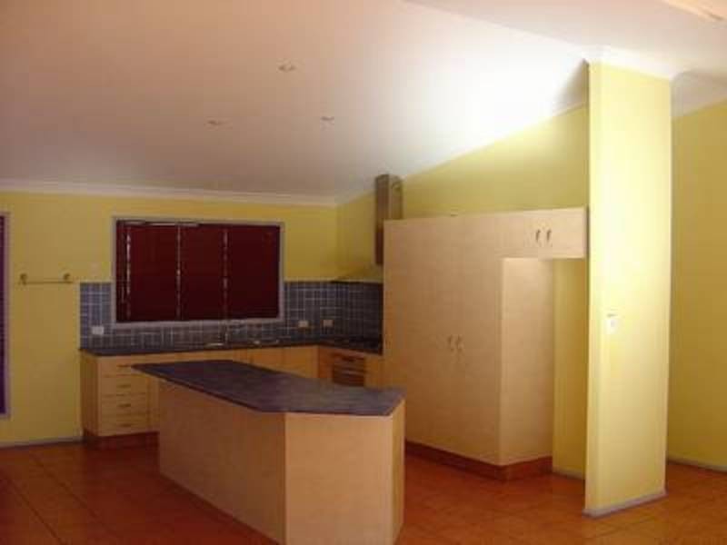 8 Silveraspen Grove, Pottsville NSW 2489