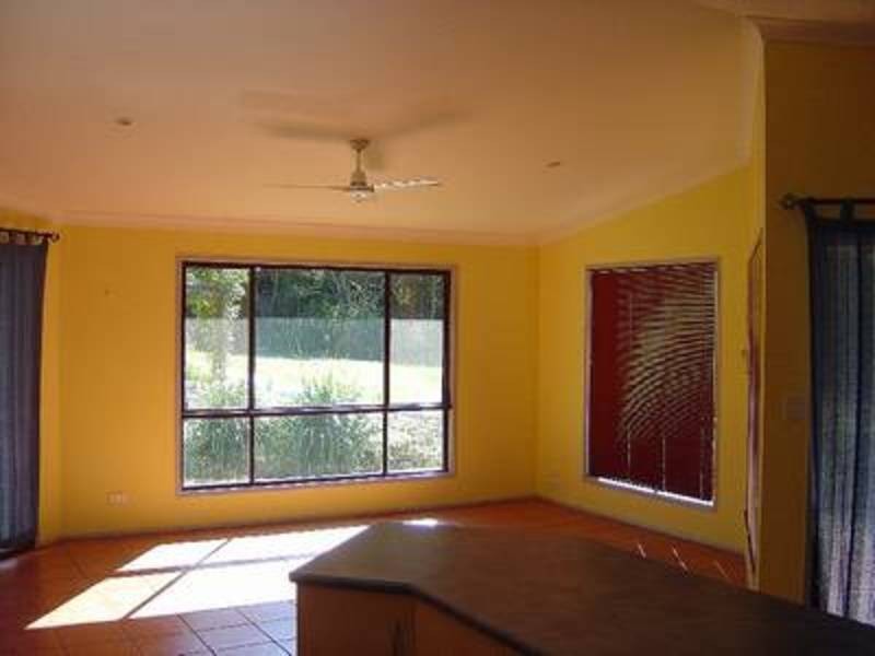 8 Silveraspen Grove, Pottsville NSW 2489