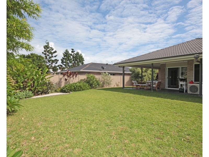 77 Mylestom Circle, Pottsville NSW 2489
