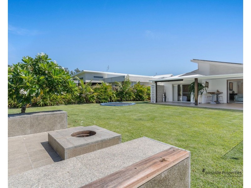 205 Overall Drive, Pottsville NSW 2489